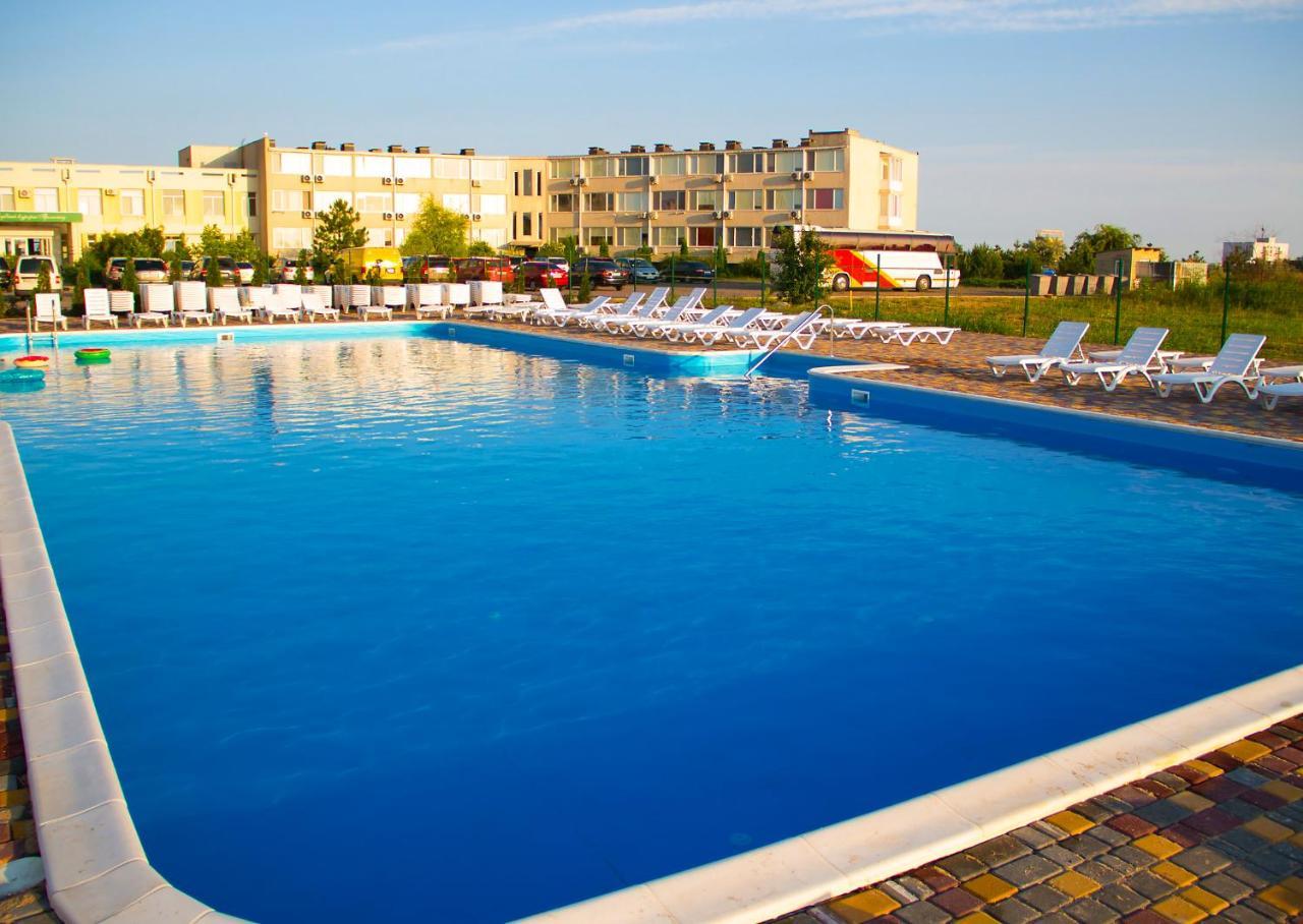Hotel Promenad Zatoka Exteriér fotografie